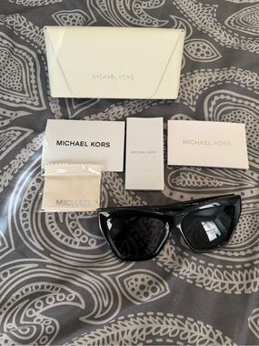 Michael Kors Black Cat-Eye Sunglasses with White Branded Case